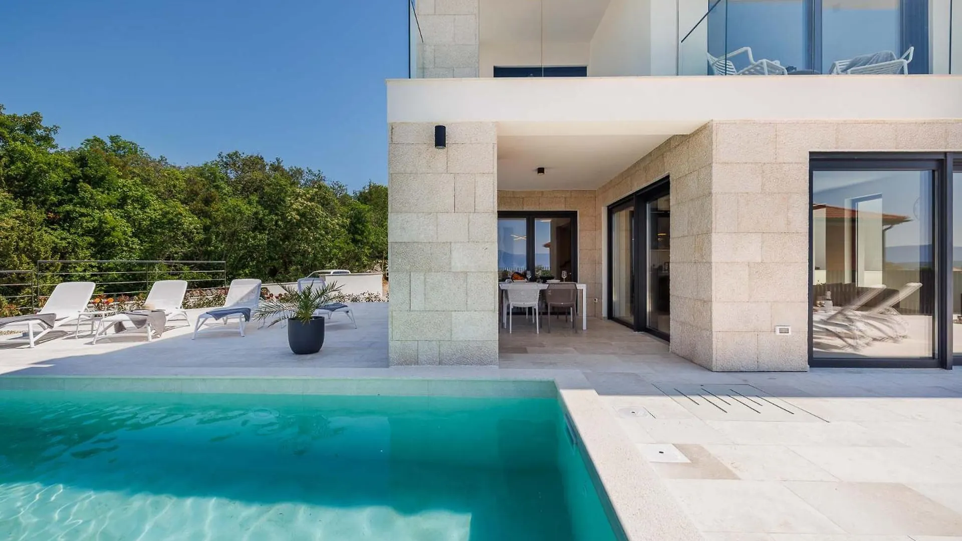 Villa Amaris With Private Heated Pool Malinska
